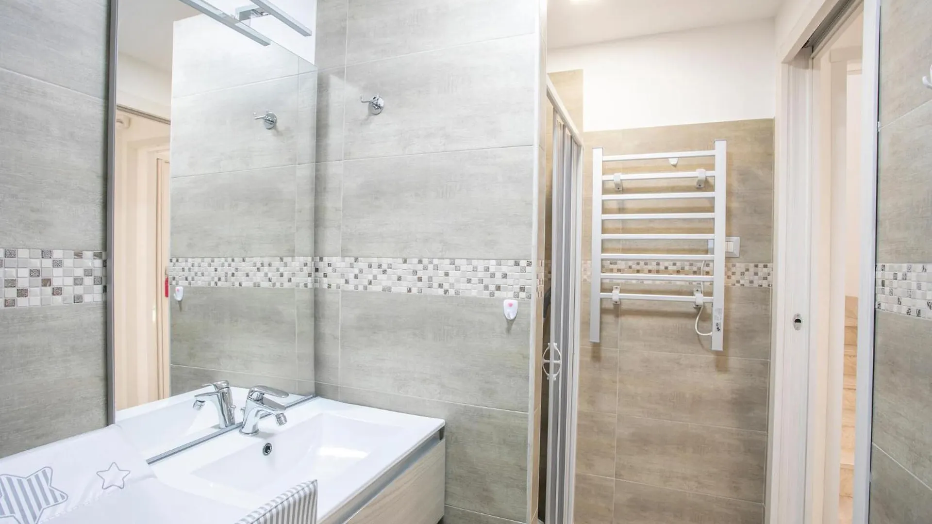 Holiday home 3 Bedroom Amazing Home In Avola